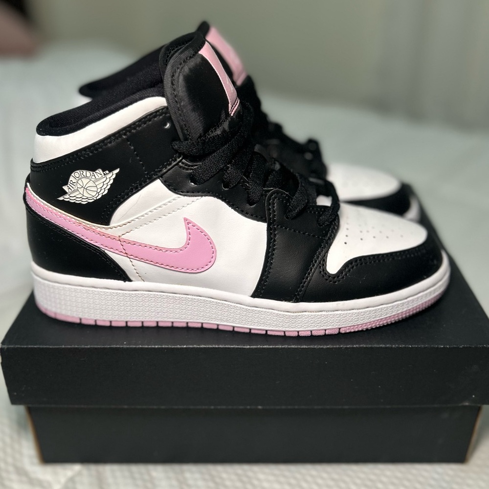 Air Jordan 1 Mid GS White Light Arctic Pink - Picture 7 of 9